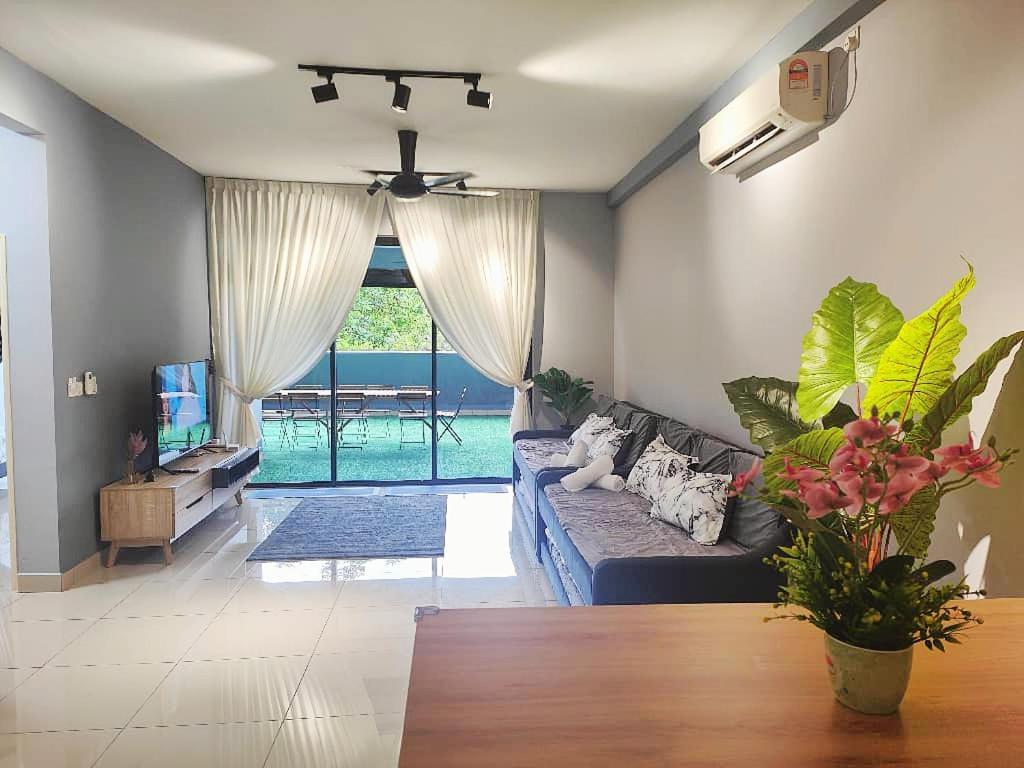 Near Legoland Medini Homestay Nusajaya  Ngoại thất bức ảnh