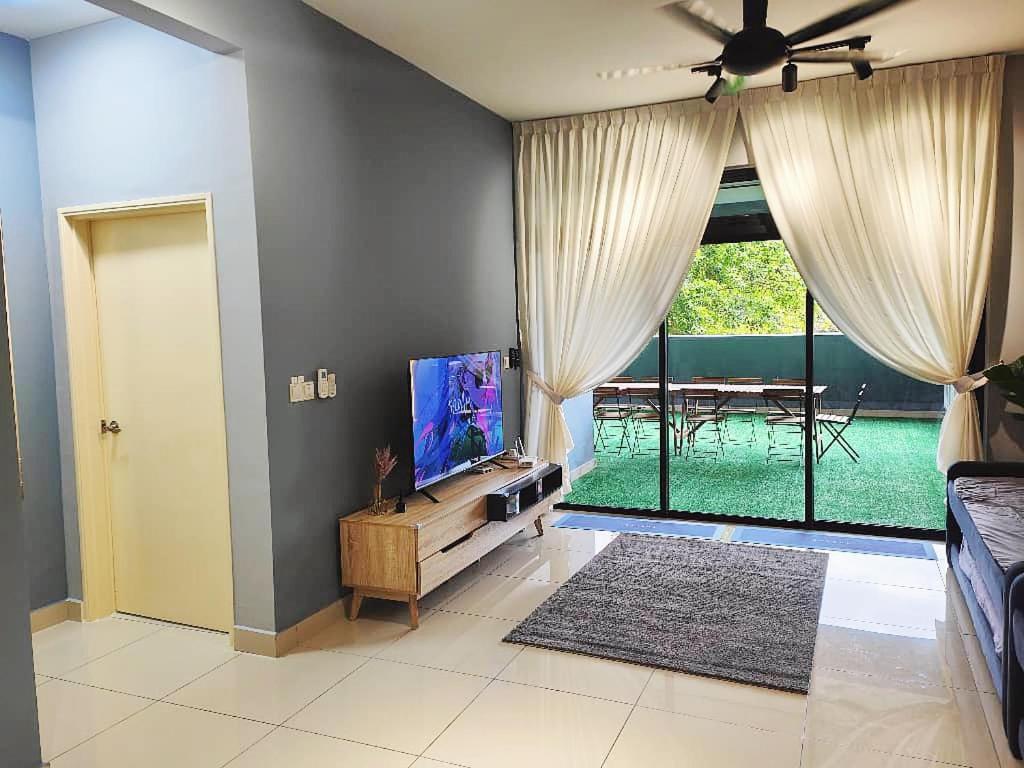 Near Legoland Medini Homestay Nusajaya  Ngoại thất bức ảnh